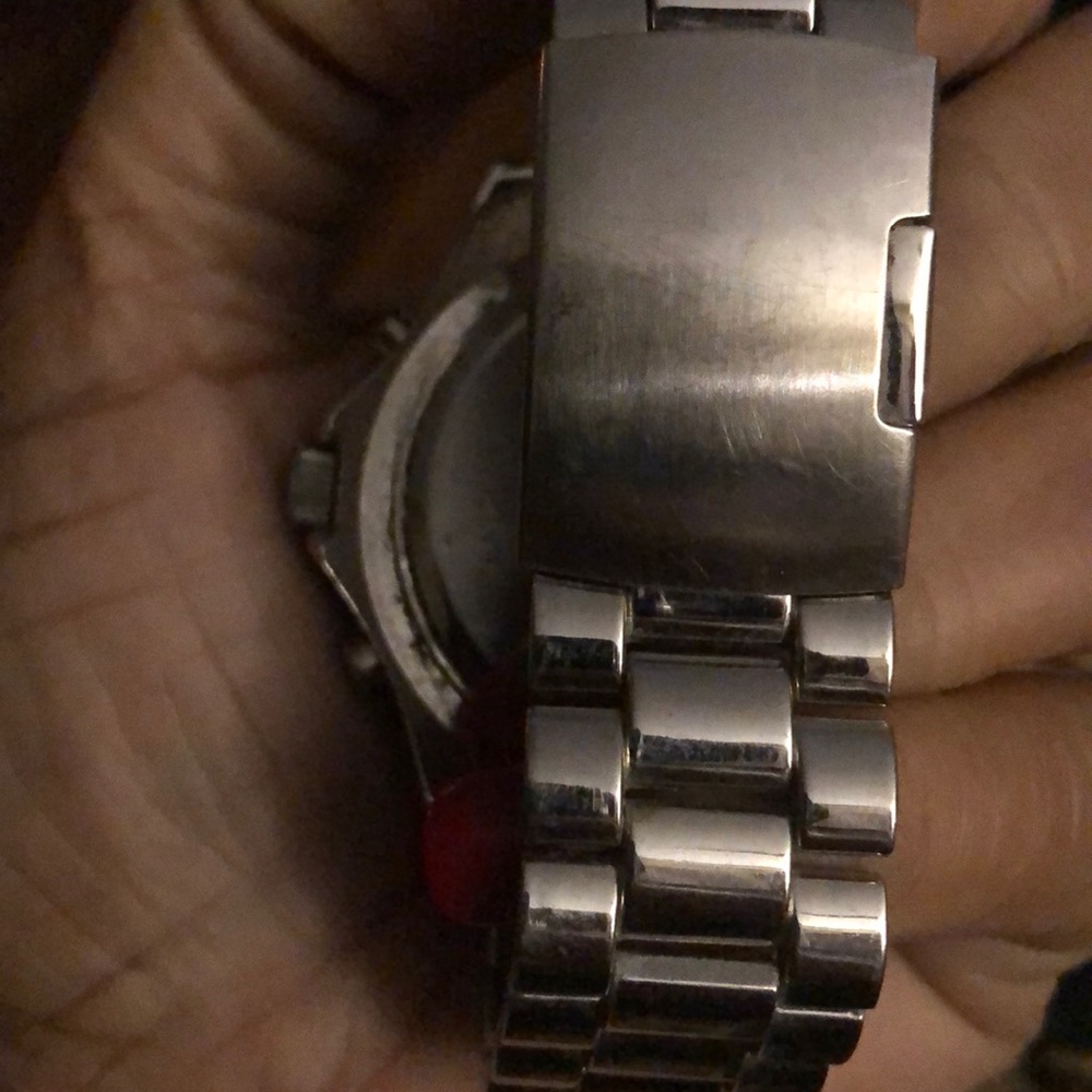 Watch - Picture 2 of 3